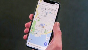 how to track someone's location without them knowing